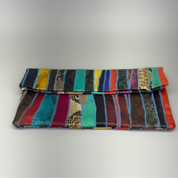Handcrafted Snakeskin Clutch Bag - Picture 13 of 16